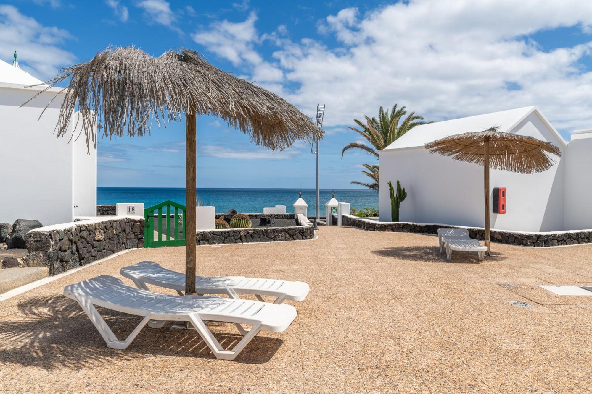 Bungalow Alma Ocean View بويرتو ذيل كارمين الغرفة الصورة
